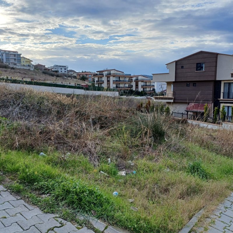Kadıköy Özden Mahallesi Yatırımlık Arsa